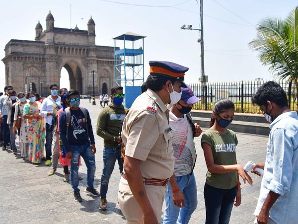 महाराष्ट्र में एक ही दिन में रिकॉर्