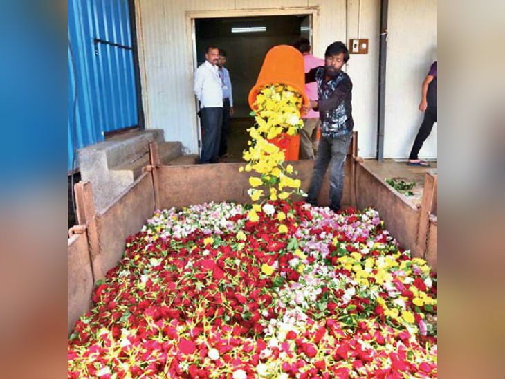 नवरात्र में नहीं सजे देवालय, शादिया