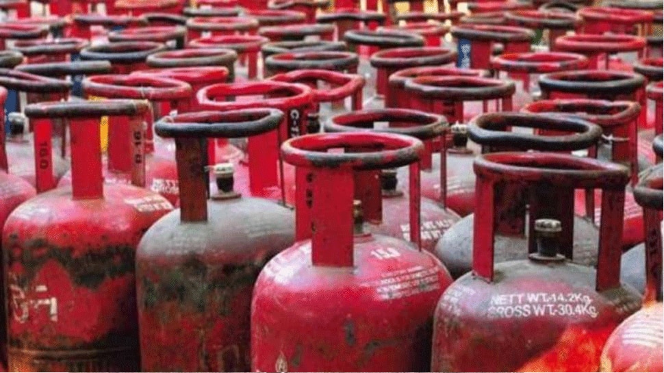 LPG पर मिलने वाली सब्सिडी हो सकती ह