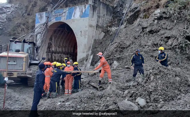 तबाही के तीसरे दिन ऋषिगंगा प्रोजेक्