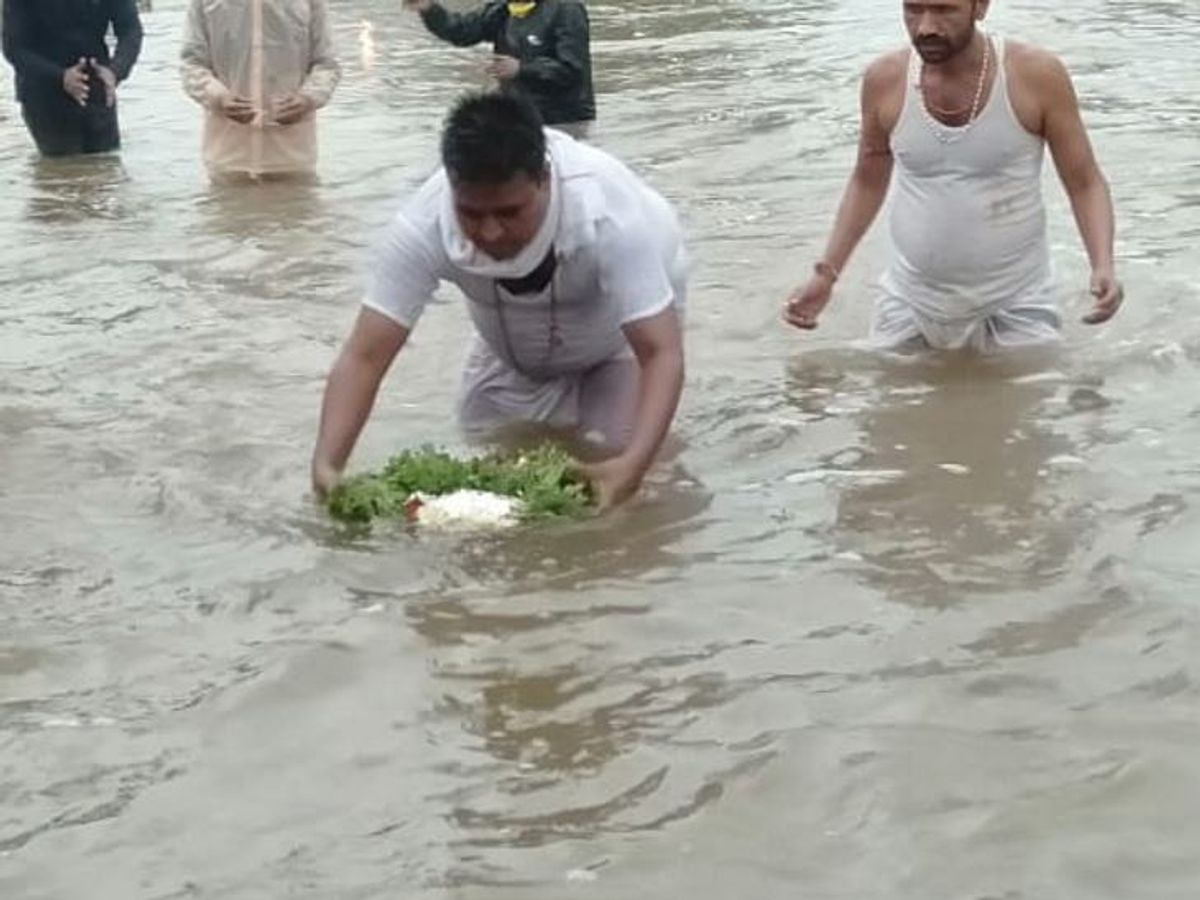 नदी में तीन बार तैरी नृसिंह भगवान क